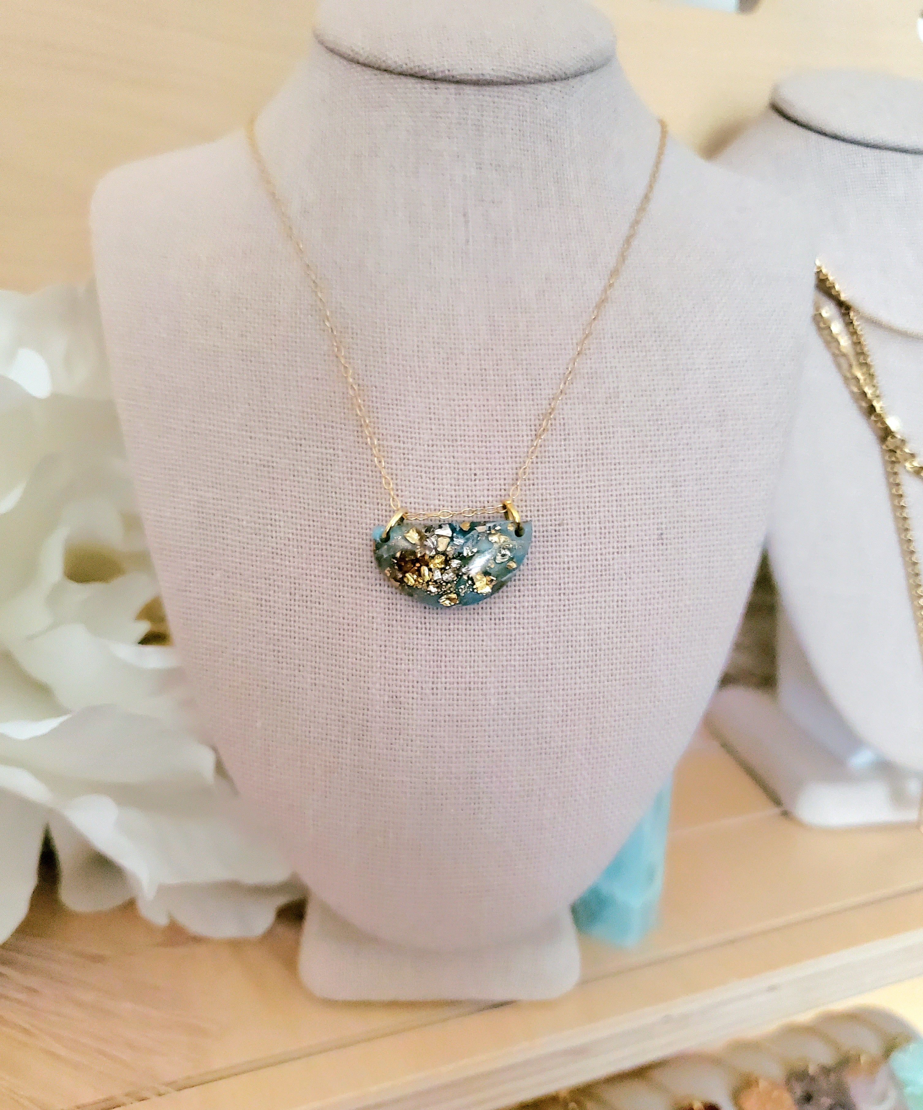 Agate Inspired Mini Pendant Necklace